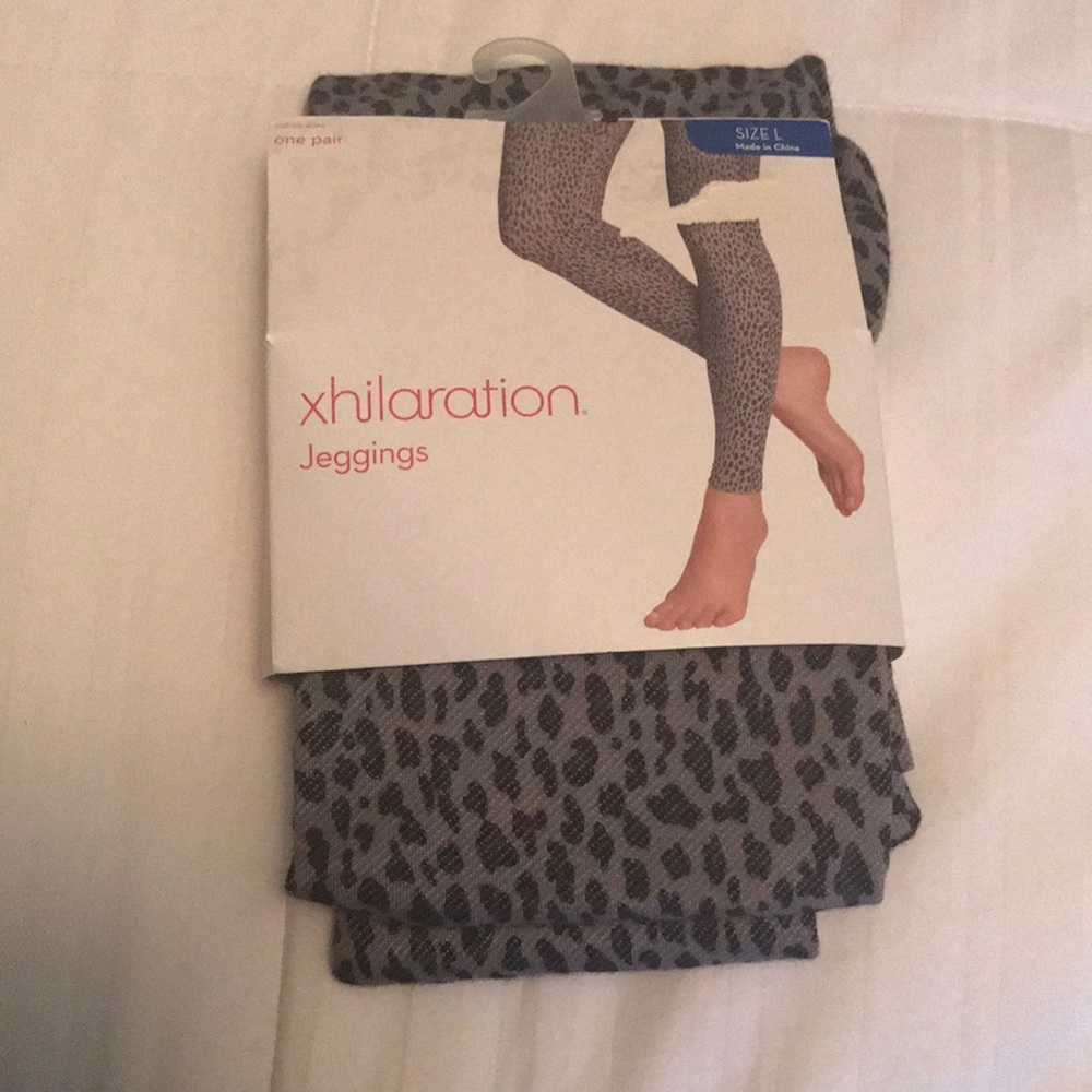 NWT Xhilaration Jeggings